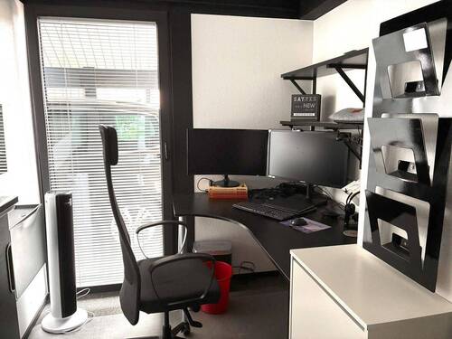 Kleines perfektes Arbeitszimmer - 