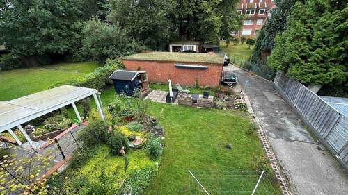 Garten + Garagenanlage - 