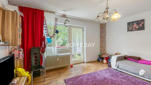 Wohnzimmer 1 - Stilvolle Wohnoase in Kerpen: 2-Zimmer-Erdgeschosswohnung mit Charme und Komfort