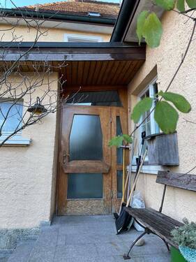 Hintereingang zur Praxis im Erdgeschoß - 