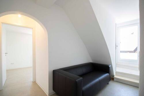Flur Zugang Dachterrasse - 
