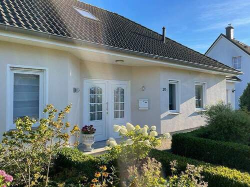 Eingang - 3 Zimmer Bungalow in Neuenkirchen