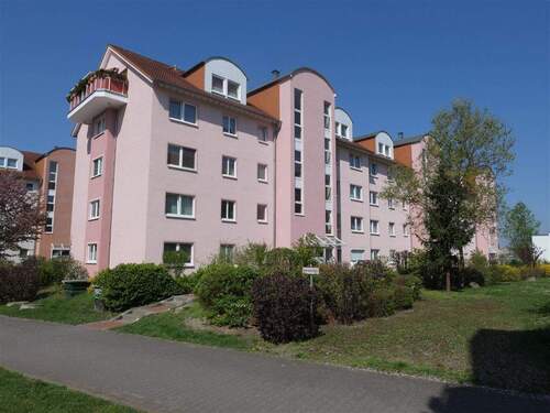 Hausansicht - 3 Zimmer Etagenwohnung zur Miete in Bernau bei Berlin