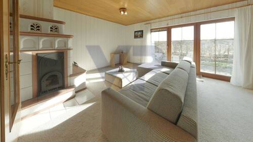 Wohnzimmer 1 - 5 Zimmer Einfamilienhaus zum Kaufen in Gera