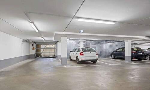 Tiefgarage mit Fahrradkeller - 
