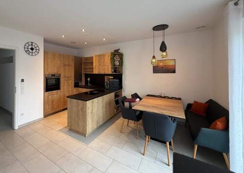 Essen - Großzügige und Helle 3-ZKB mit Balkon, Aufzug, Keller und 2 TG-Stellplätzen