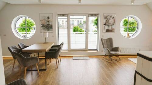Bild 3 - 7 Zimmer Mehrfamilienhaus, Wohnhaus in Warnemünde
