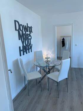 Wohnzimmer - 2 Zimmer Etagenwohnung zur Miete in Neumünster