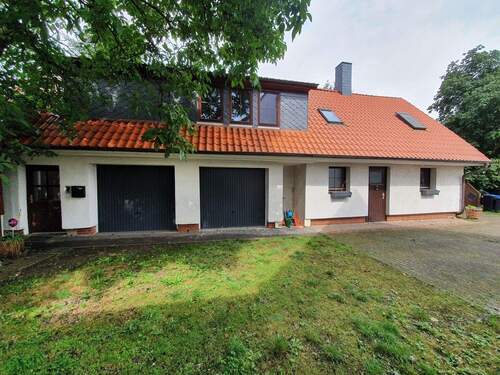 Bild 2 - 2 Zimmer Einfamilienhaus zum Kaufen in Laatzen