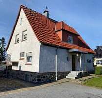 Viel Platz & viele Möglichkeiten: Haus mit großem Grundstück und Nebengelass ! - Penzlin