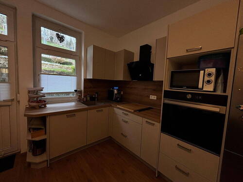 Küche mit Übernahmemöglichkeit - 