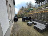 Terrasse mit Platz zum Entspan - 