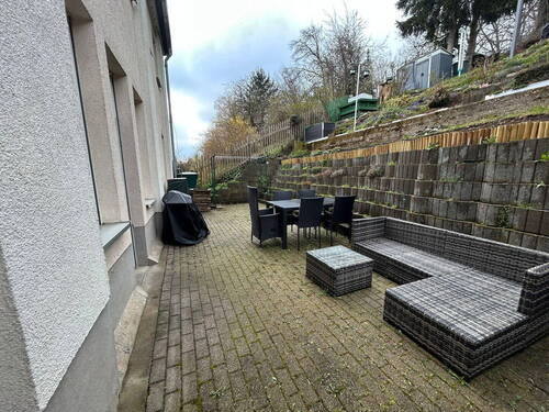 Terrasse mit Platz zum Entspan - 