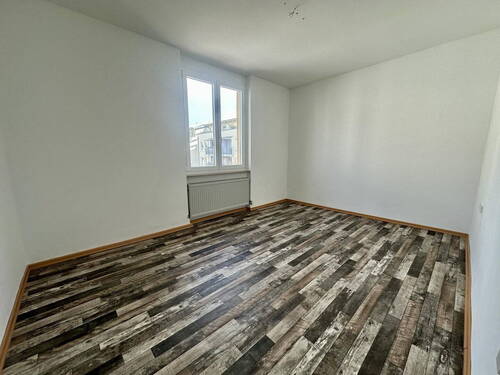 Zimmer 2 - 