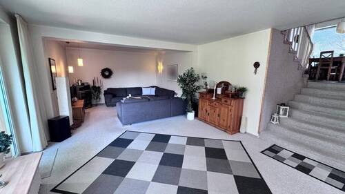 Wohnzimmer - 5 Zimmer Einfamilienhaus zum Kaufen in Flensburg