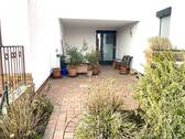 Überdachter Freisitz und Terrasse - 