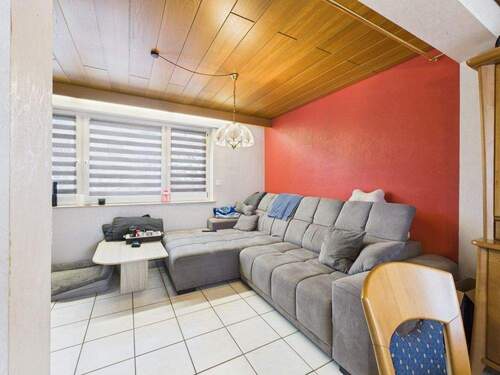 Wohnzimmer EG - 5 Zimmer Einfamilienhaus in Mandelbachtal / Ommersheim