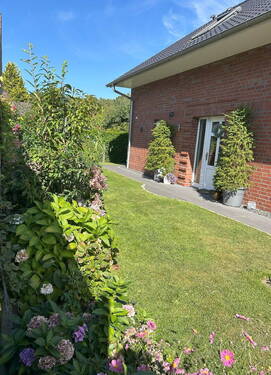 Eingang Vorgarten - 5 Zimmer Einfamilienhaus zum Kaufen in Hamburg