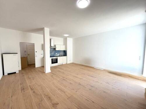 Das Wohnzimmer - 2 Zimmer Etagenwohnung zur Miete in Bremen
