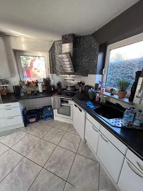 Helle Einbauküche - 