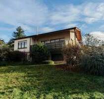 Großzügiges Einfamilienhaus mit Einliegerwohnung, traumhafter Aussicht in Niefern-Öschelbronn - Niefern Öschelbronn