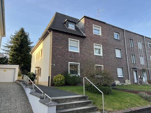 Ansicht - Gepflegtes 2-Familienhaus in beliebter Wohnlage von MG-Rheydt
