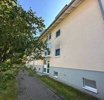 Balkon am Wohnzimmer - Bad mit Fenster - Außenrollläden - frei ab dem 1.8. - Flöha