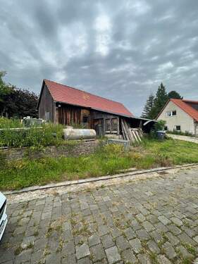 Schuppen - 8 Zimmer Mehrfamilienhaus, Wohnhaus zum Kaufen in Klipphausen