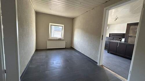 4- Flur WZ neu - Mehrfamilienhaus, Wohnhaus mit 305,00 m&sup2; in Thießen zum Kaufen