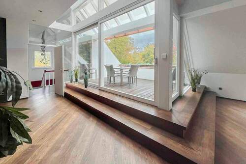 03_Loggia - 5 Zimmer Einfamilienhaus in Essen