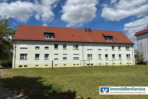 Hausansicht - 4 Zimmer Etagenwohnung zum Kaufen in Breddin