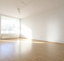 Wohnen oder investieren: Durchdachte 3-Zimmer-Wohnung mit Balkon und Stellplatz - Duisburg Hochheide