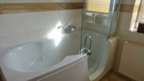 Wanne mit Duschfunktion OG - 