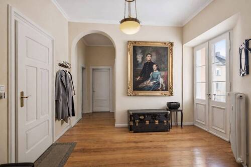 Eingangsbereich - Architektonisches Highlight - luxuriöse Altbauwohnung im Herzen von Augsburg