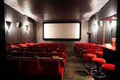Kinosaal - Kino in Bünde plus Läden - 1.395.000,00&nbsp;EUR Kaufpreis,