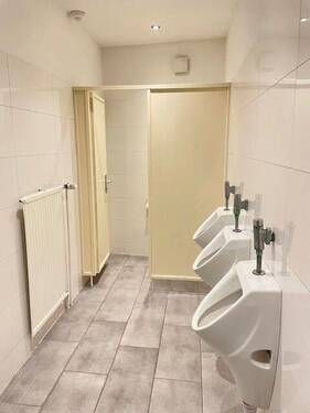 Gewerbefläche ehem. Spielhalle - Herrentoilette - 