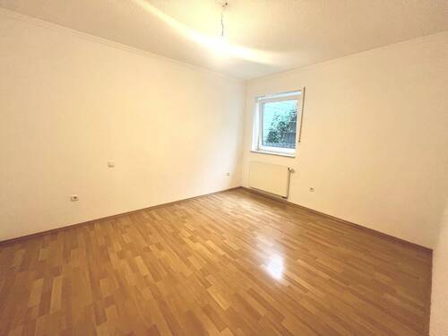 Schlafzimmer 2 - Etagenwohnung mit 80,00 m² in Mendig zur Miete