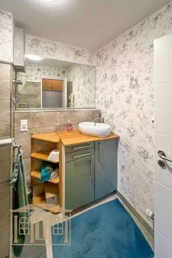 saniertes Badezimmer - 