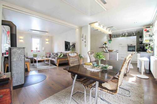 Wohnzimmer Whg. EG - 6 Zimmer Mehrfamilienhaus, Wohnhaus in Großostheim