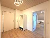 Eingangsbereich mit Garderobe - 