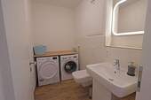 Gäste-WC mit Waschmaschine - 