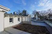 Dachterrasse / Wellnessbereich - 