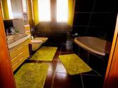 Badezimmer 1.OG.JPG - 