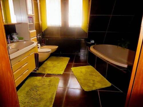 Badezimmer 1.OG.JPG - 