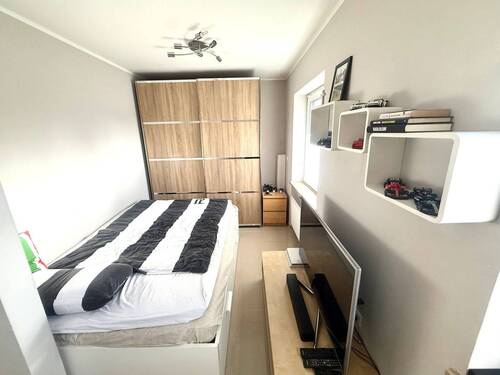 Schlafzimmer - EG
- 