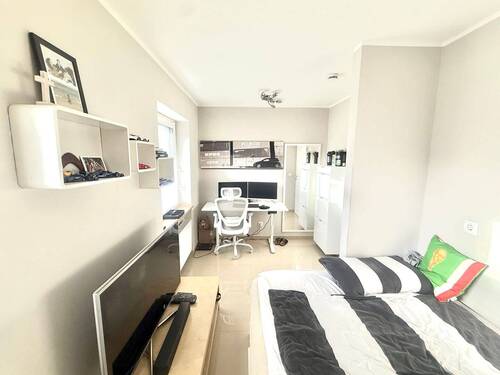 Schlafzimmer - EG
- 