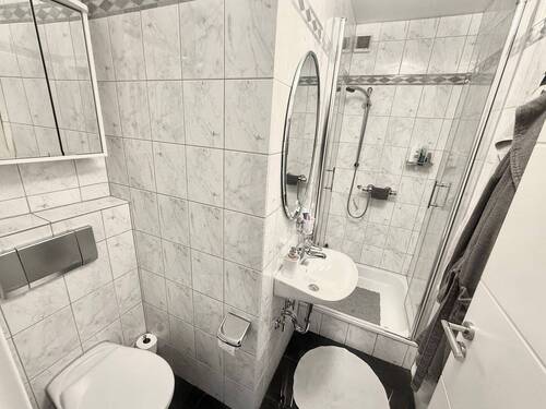 Gäste-WC - EG
- 