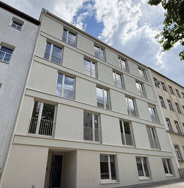 Hausansicht - 5 Zimmer Etagenwohnung zur Miete in Chemnitz