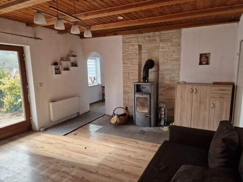 Wohnzimmer - Bungalow mit 82,00 m² in Birgland zum Kaufen