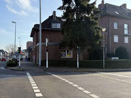 Außenansicht - 4 Zimmer Etagenwohnung in Krefeld